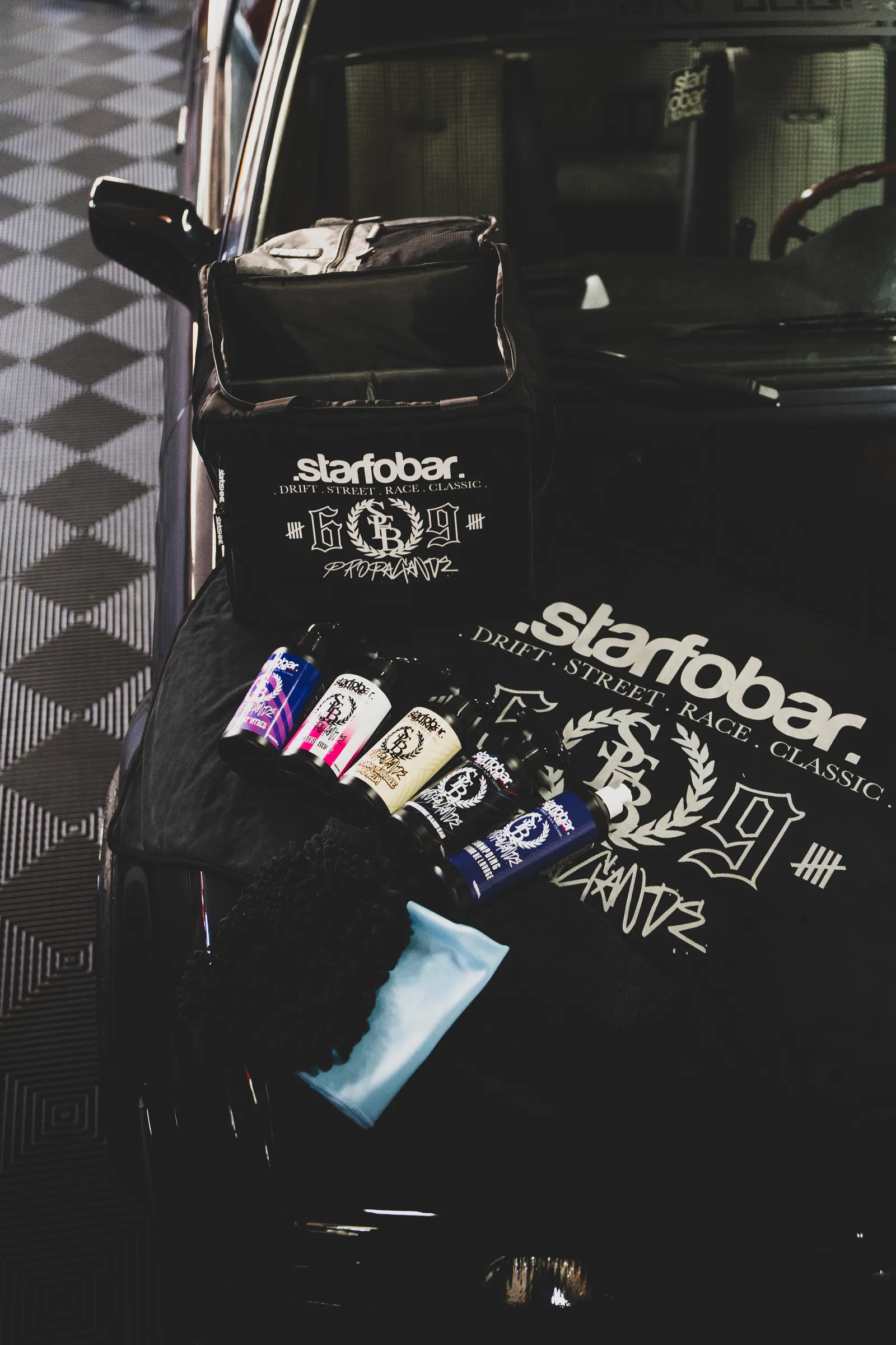 Pack Starfobar × Shine au garage